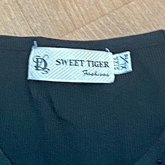 Festive V Neck Sleeveless Top w/Multi Pastel Beaded Detail on Front Sz L/XL - Picture 8 of 8